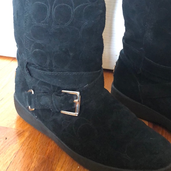 Coach Boots - Picture 2 of 7